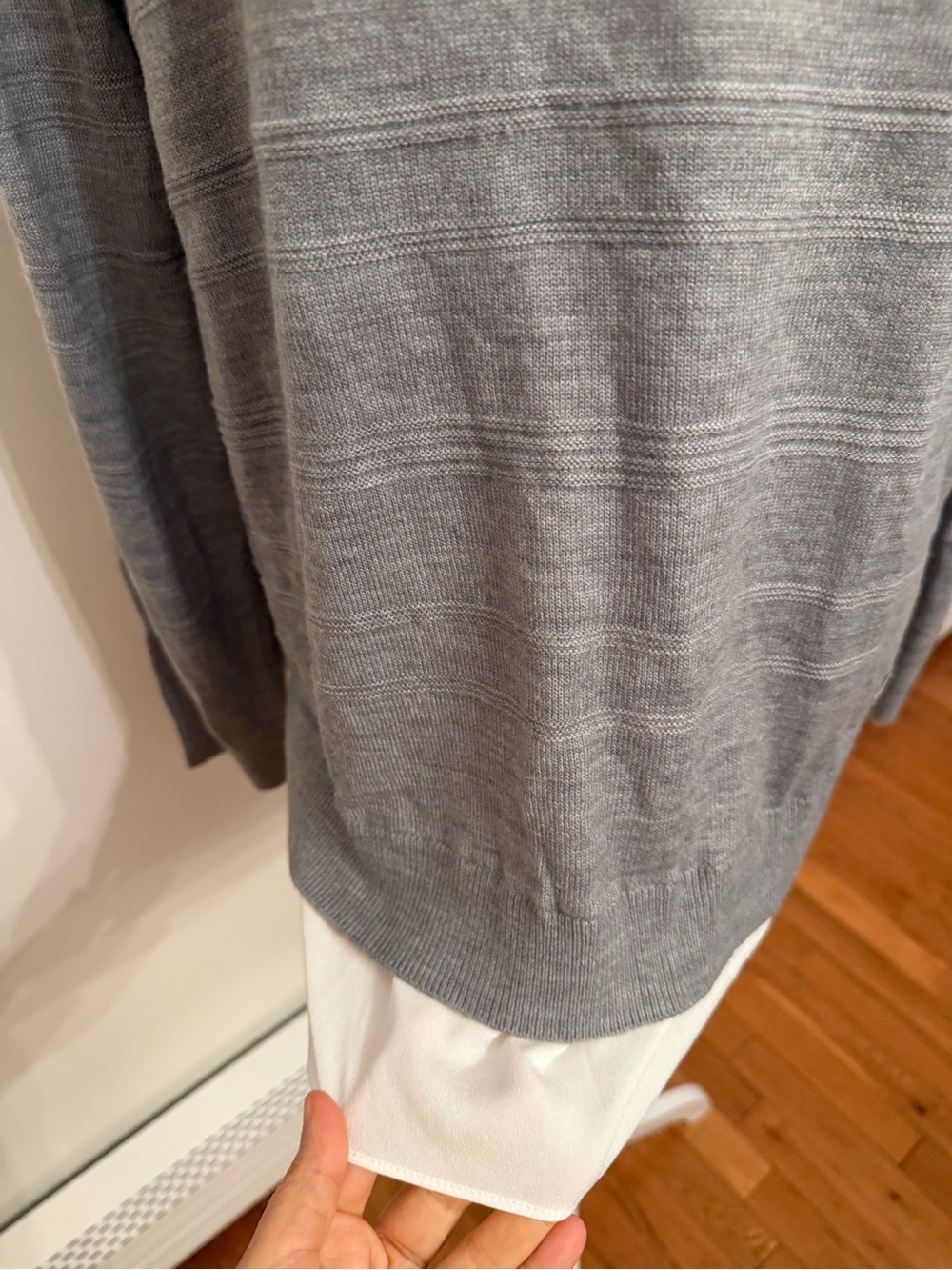 Calvin Klein Women's Size L Gray 2-in-1 Layered-Look Sweater & Shirt Hem - Picture 9 of 15